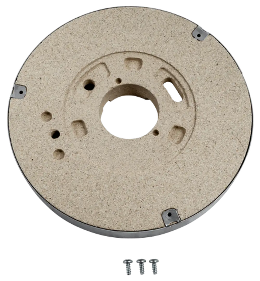 Isolierstein für Brennkammerdeckel, mit mehreren Löchern und einer metallenen Umrandung. Geeignet für Produkte von Wolf. Drei Schrauben sind separat abgebildet.